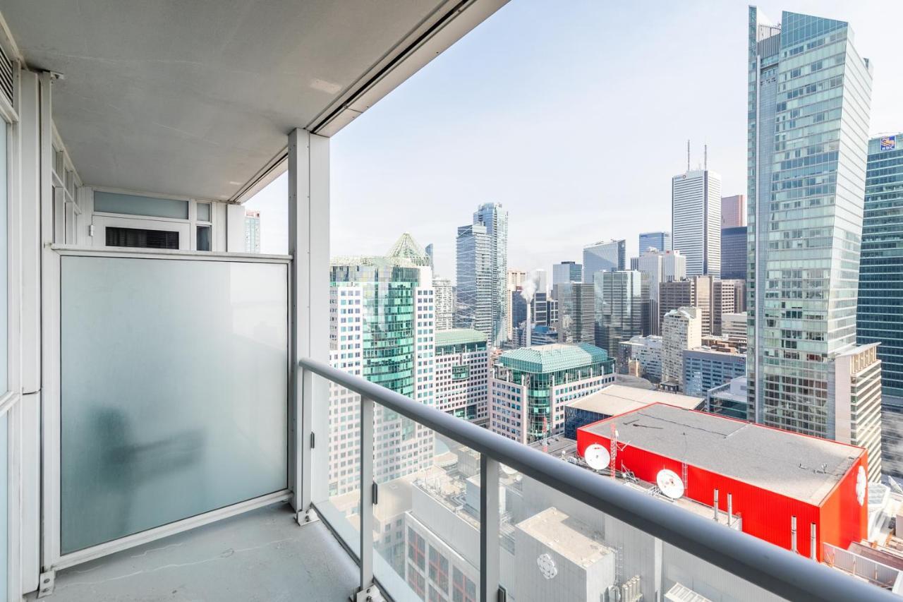 Stylish 1Br + Office Condo - Cn Tower View Toronto Buitenkant foto