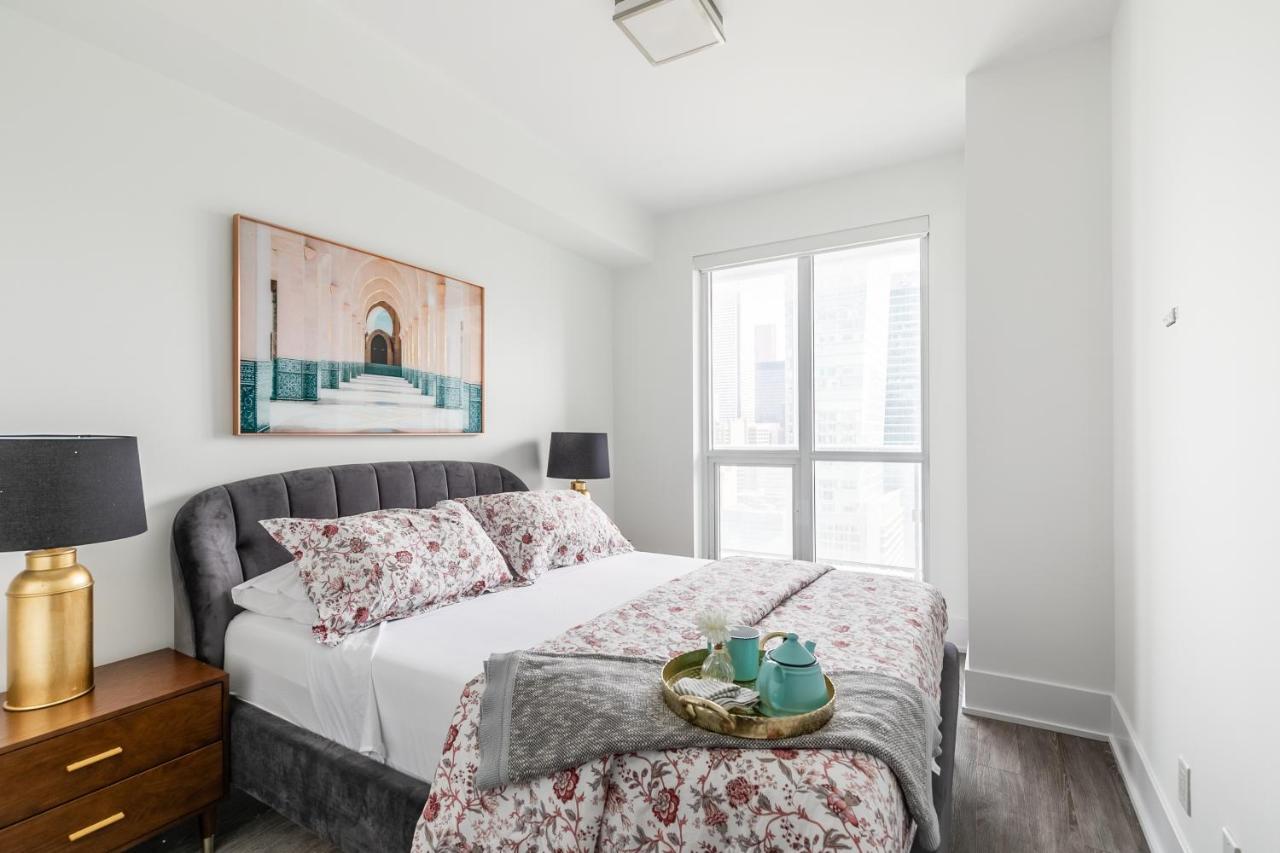 Stylish 1Br + Office Condo - Cn Tower View Toronto Buitenkant foto